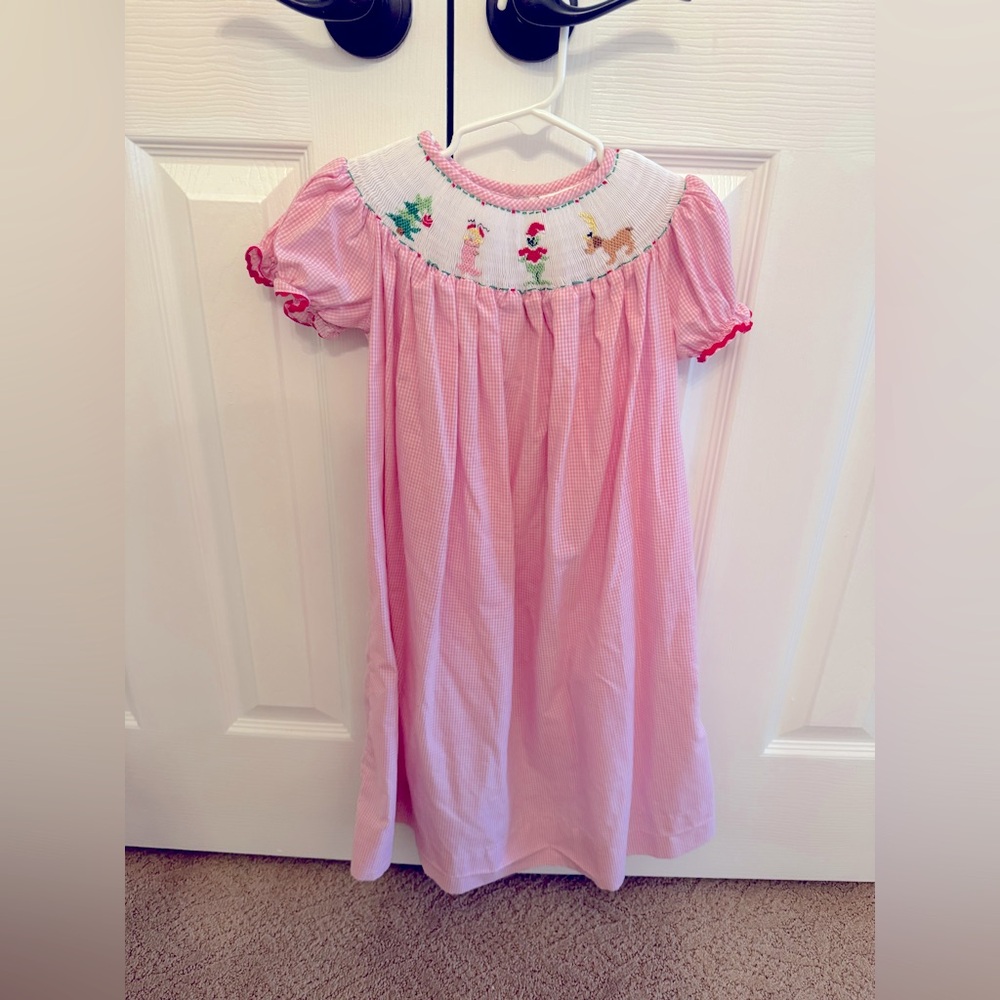 Grinch Smock. 5. Smocked Auctions.